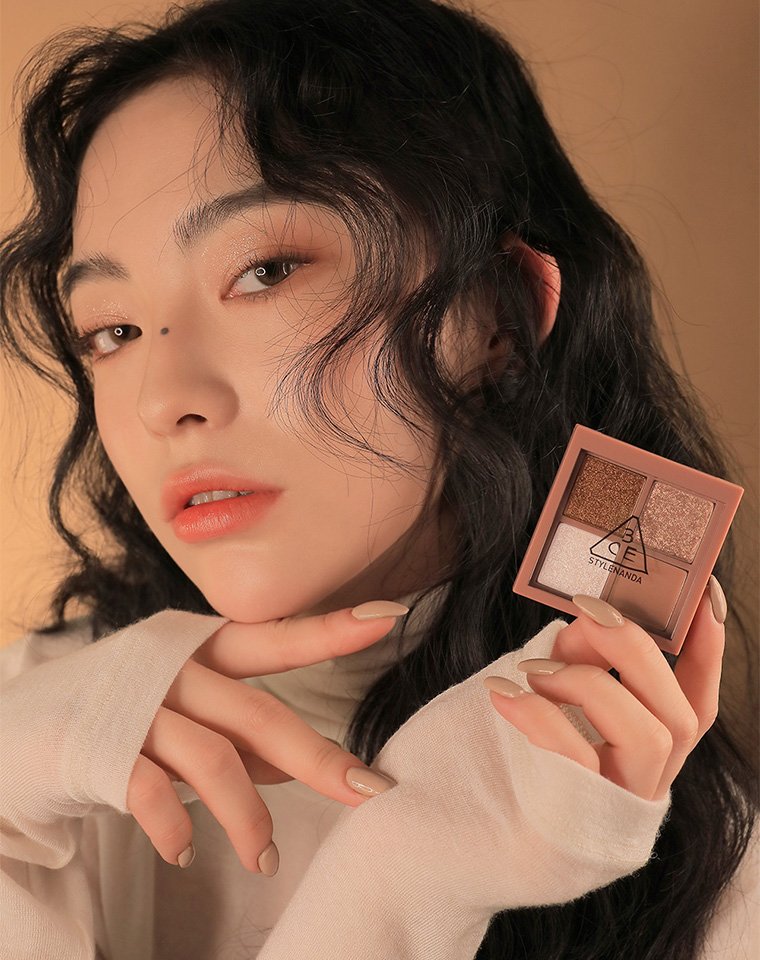 3CE MINI MULTI EYE COLOR PALETTE #CASUAL TALK