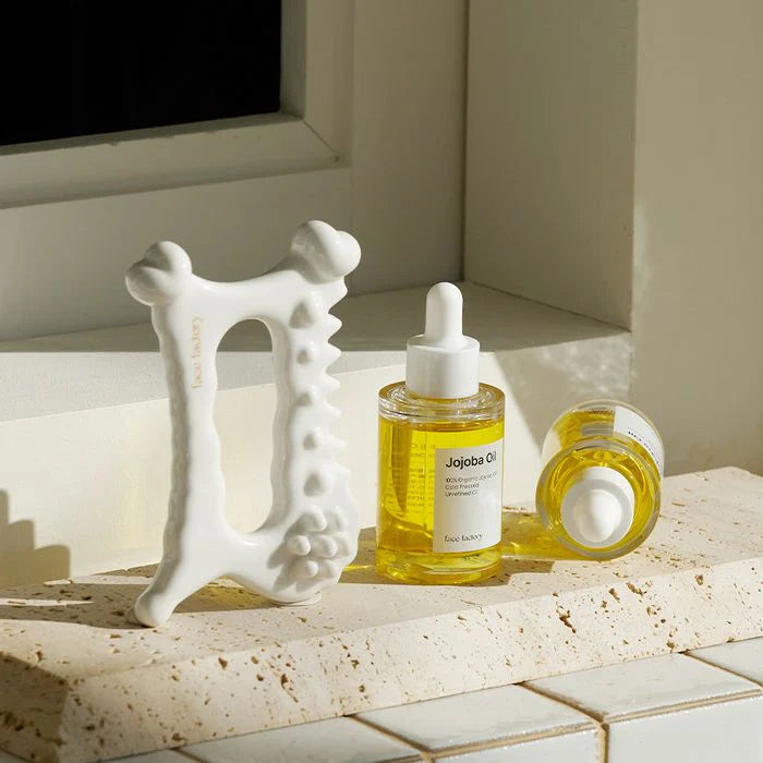 FACEFACTORYbodyCeramicGuaSha_Bodyoilset4.webp