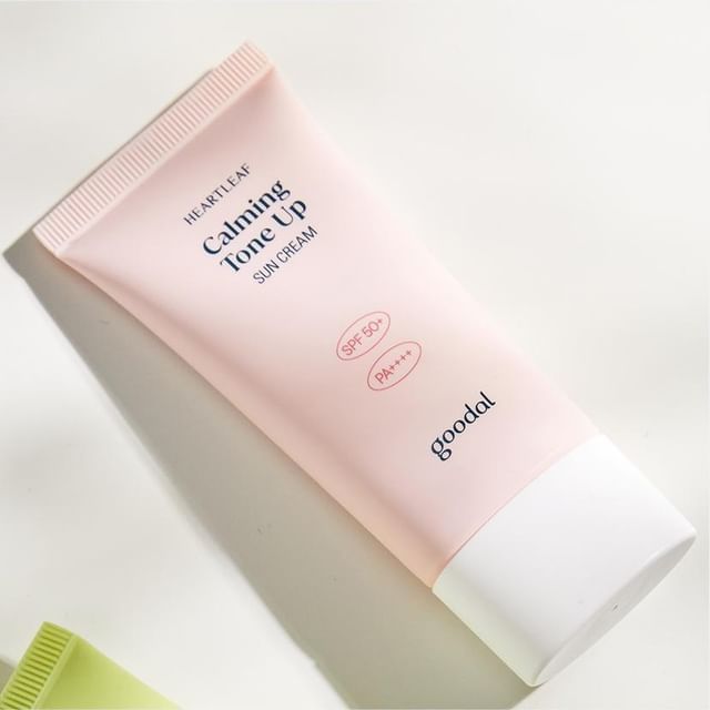 GOODAL HOUTTUYNIA CORDATA CALMING MOISTURE TONE UP SUN CREAM