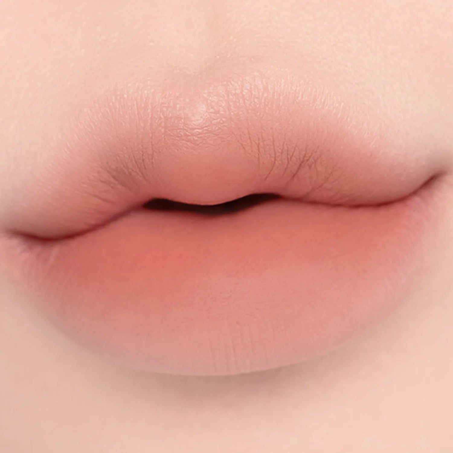 Banila Co B. by BANILA Smudging Lip Pencil BE02 Nude Beige