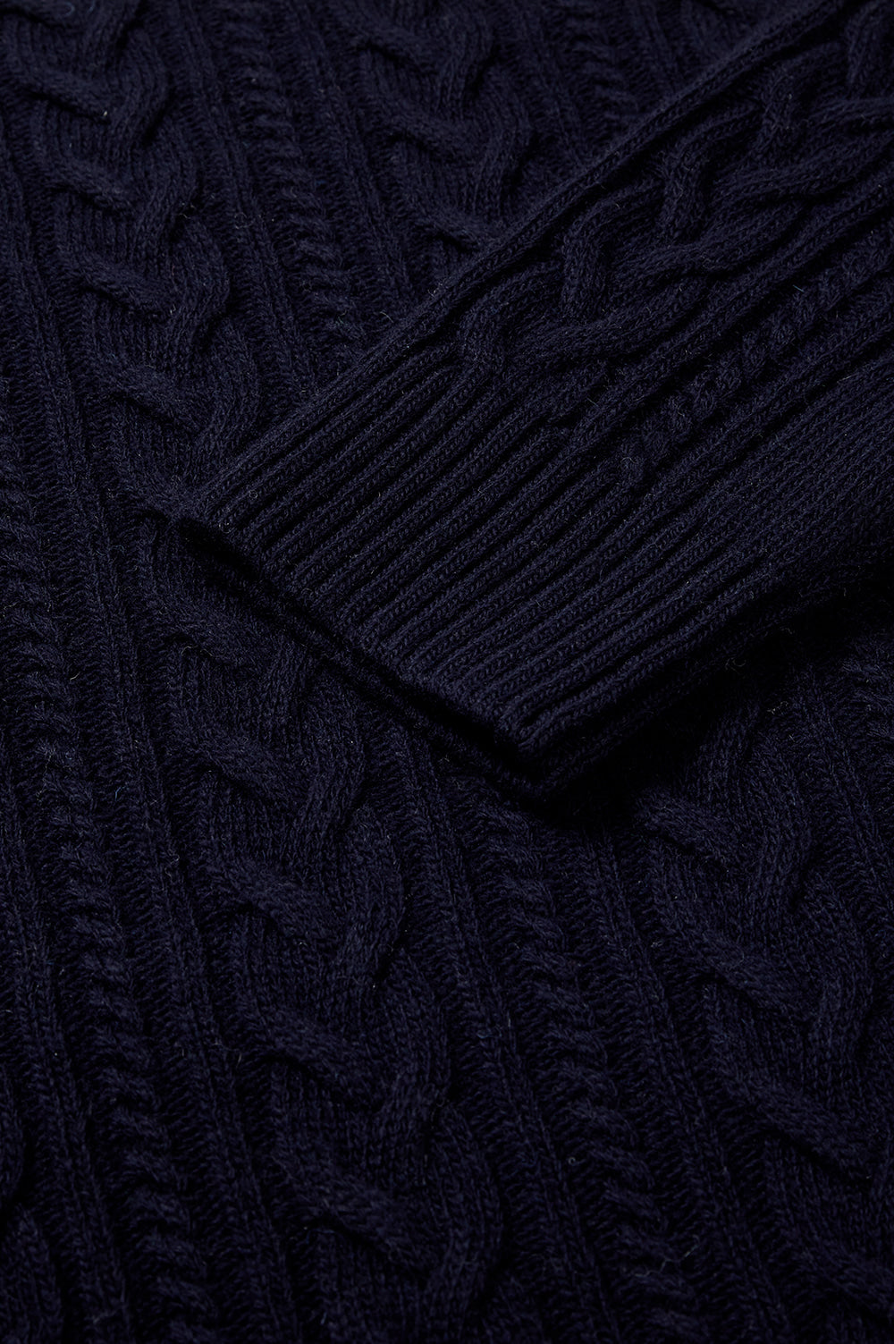 Cricket Cable V-Neck Knit Men - Navy