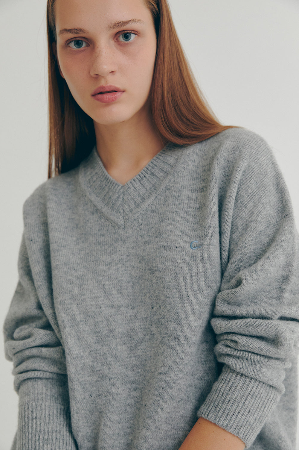 V-Neck Wool Sweater - Melange Gray