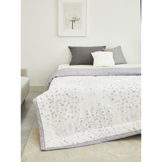 Rosé Four Seasons Quilt Q