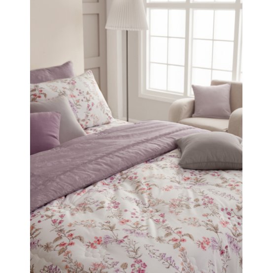 Essian Comforter Q