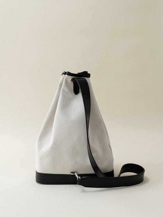 Leather-trimmed Canvas Bucket Bag –