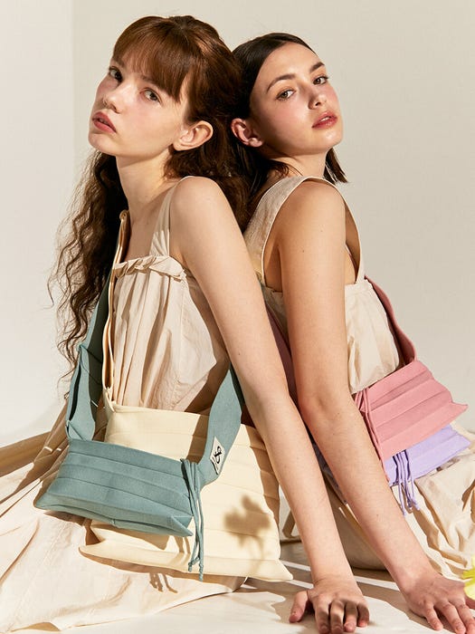 Lucky Pleats Knit Bag Cross S