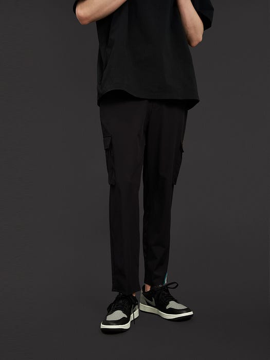 Signature Line Funtional Cargo Pants - Deep Black