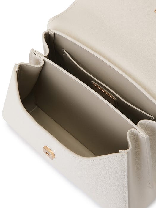 Kalmia Tote Bag 26
