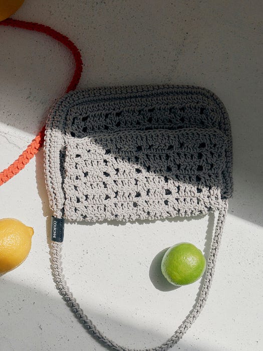 Knitted Shoulder Bag - Light Gray