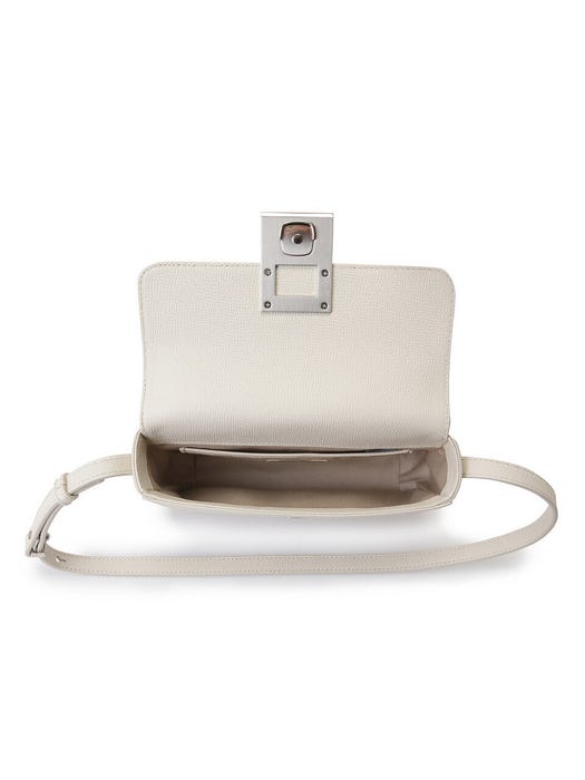 Illian Shoulder Bag 21