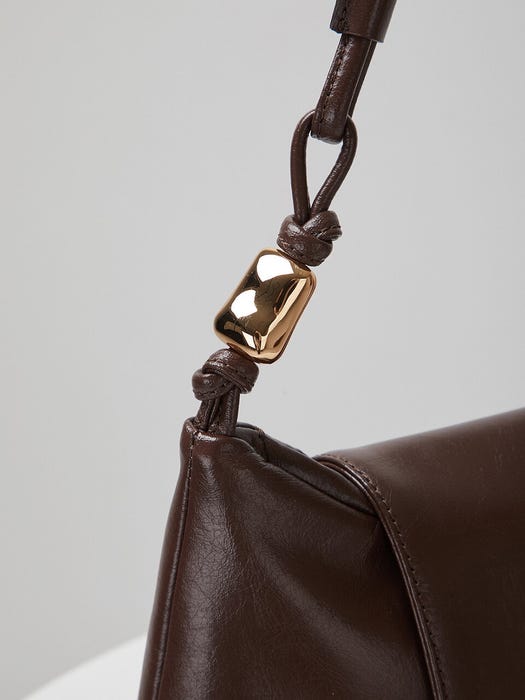 Levre Flap Shoulder Bag - Mustang