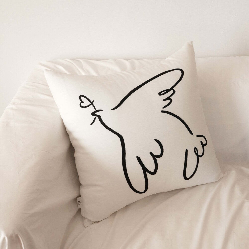 [Cushion #02] Bird in the garden